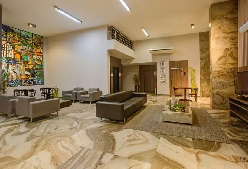 ホテル Slaviero Blumenau