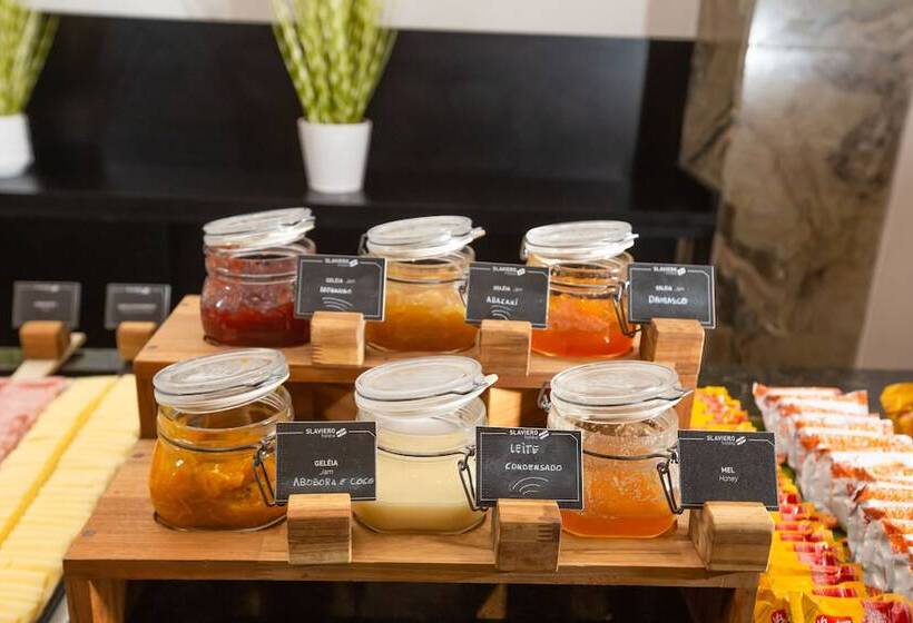 בית מלון כפרי Slaviero Blumenau