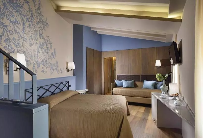 هتل Titano Suites