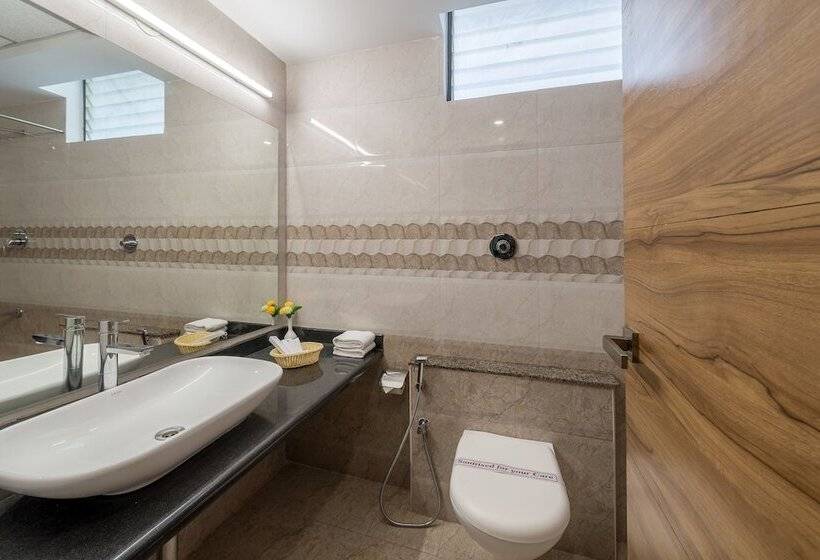 Hotelli Treebo Raj Premier, Indiranagar