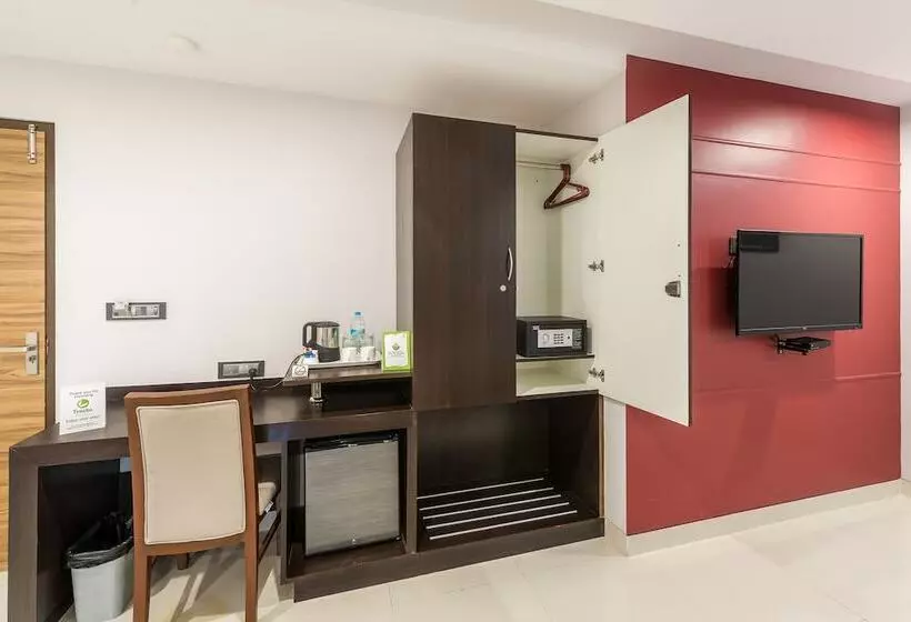 ホテル Treebo Raj Premier, Indiranagar