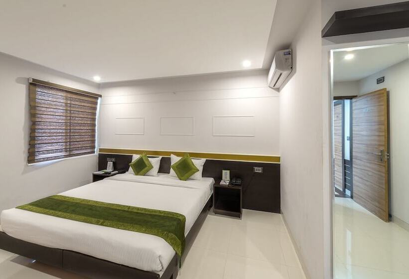 Hotelli Treebo Raj Premier, Indiranagar
