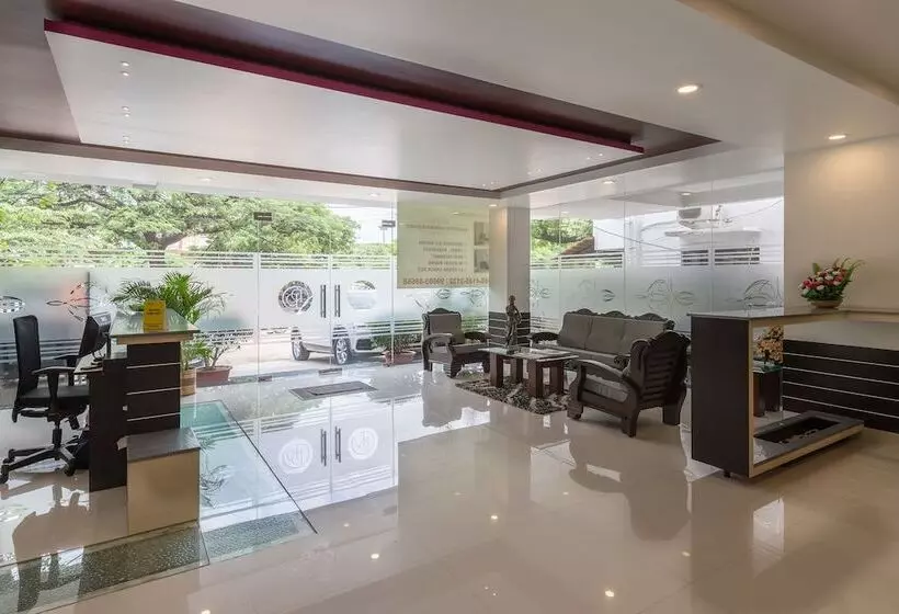 ホテル Treebo Raj Premier, Indiranagar