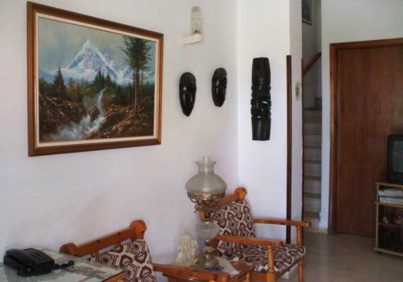 בית מלון כפרי Villa Marabou