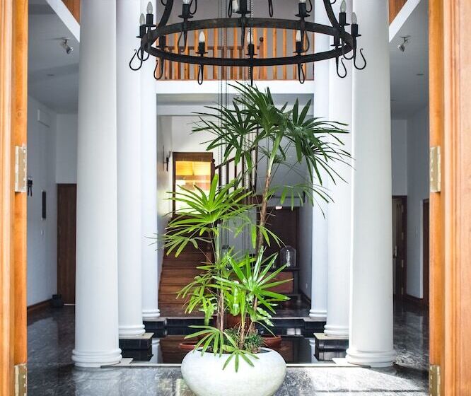 호텔 Villa White Queen