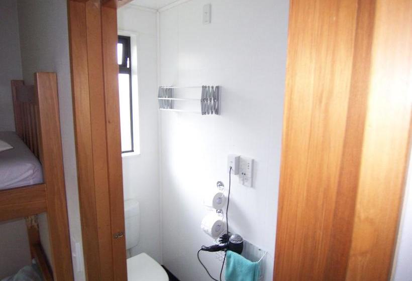 Rainbow Lodge Hostel