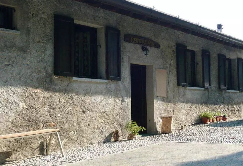 Retkeilymaja Rifugio Alpetto Di Torno