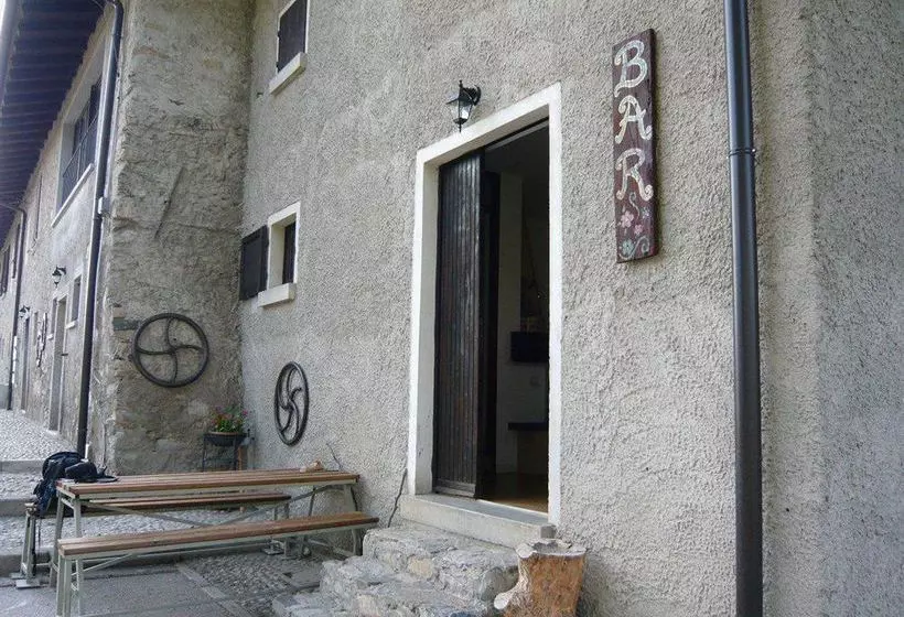 Retkeilymaja Rifugio Alpetto Di Torno