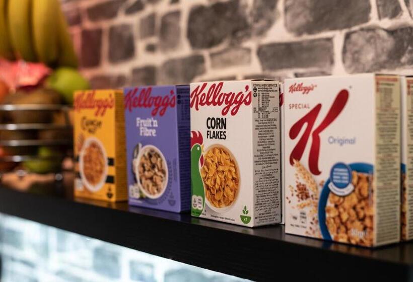 مبيت وإفطار Coach Guest House