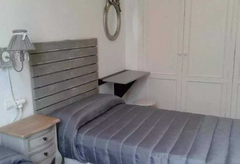 Granada Old Town Hostel