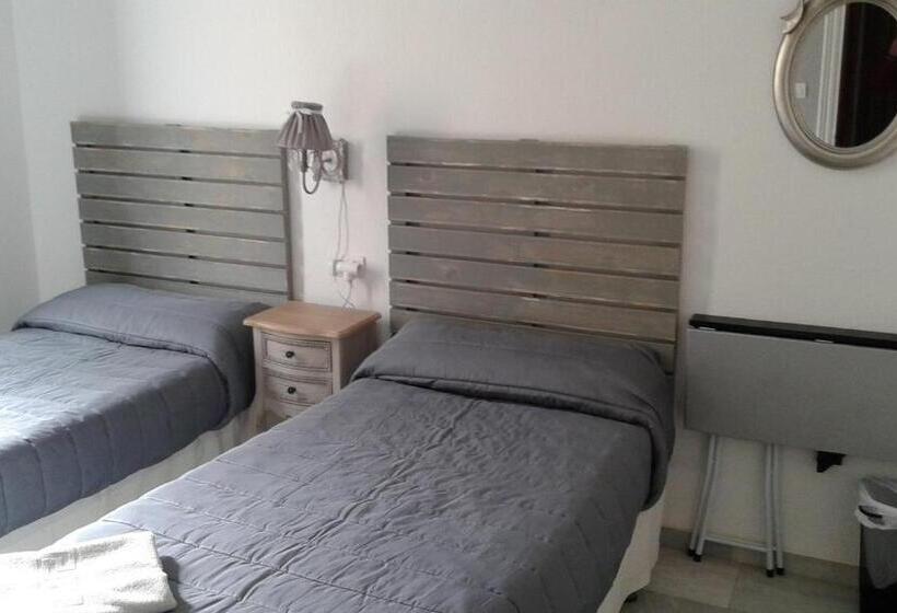 Granada Old Town Hostel