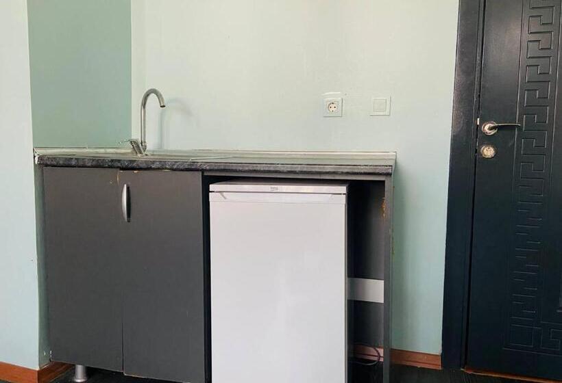 בית מלון כפרי Pera Suites & Studios