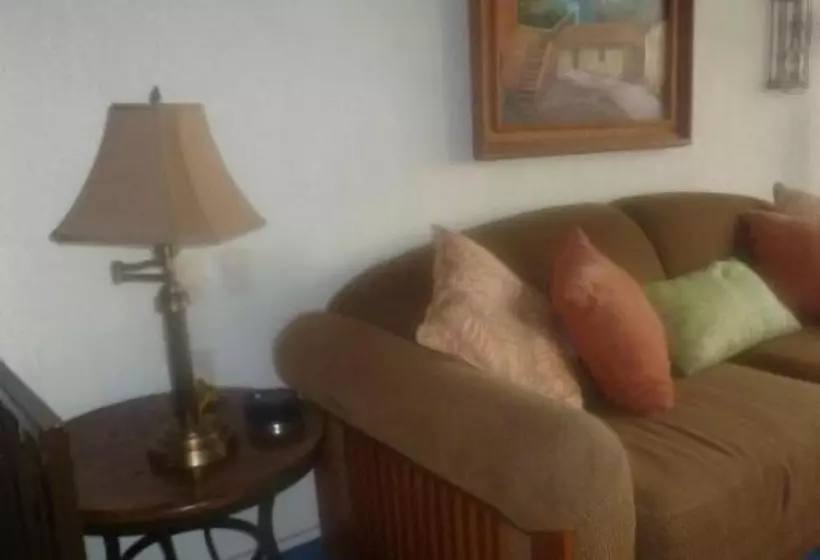 هتل Condo Isla Del Sol