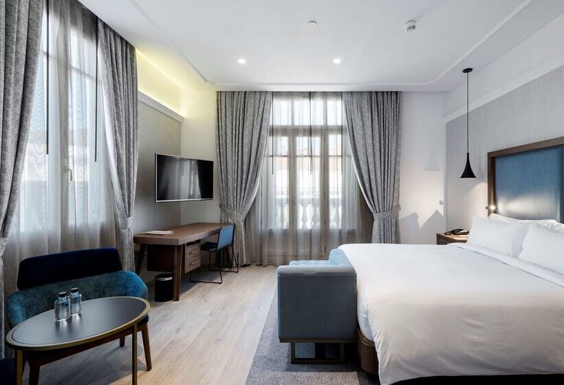 هتل Doubletree By Hilton Madrid Prado