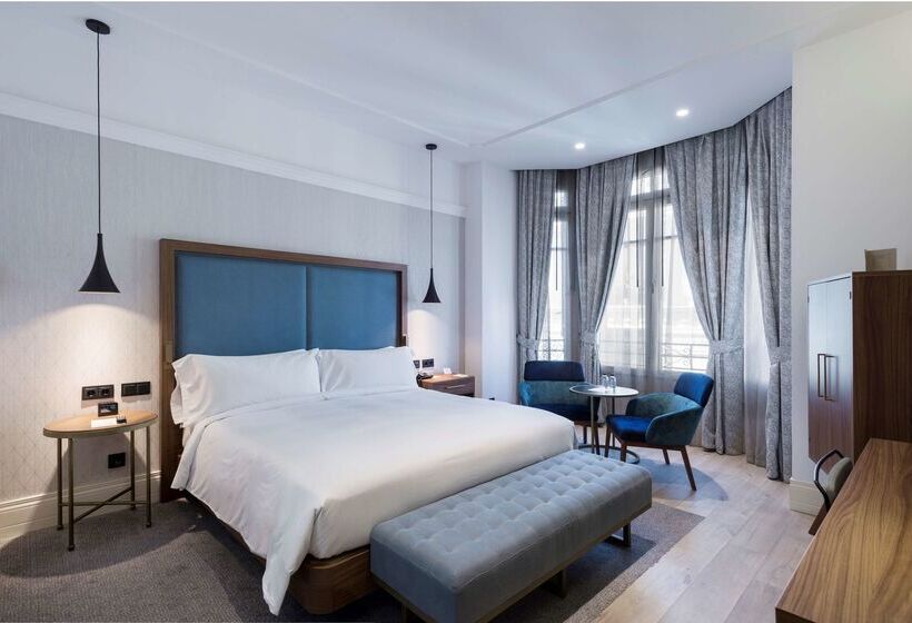 هتل Doubletree By Hilton Madrid Prado