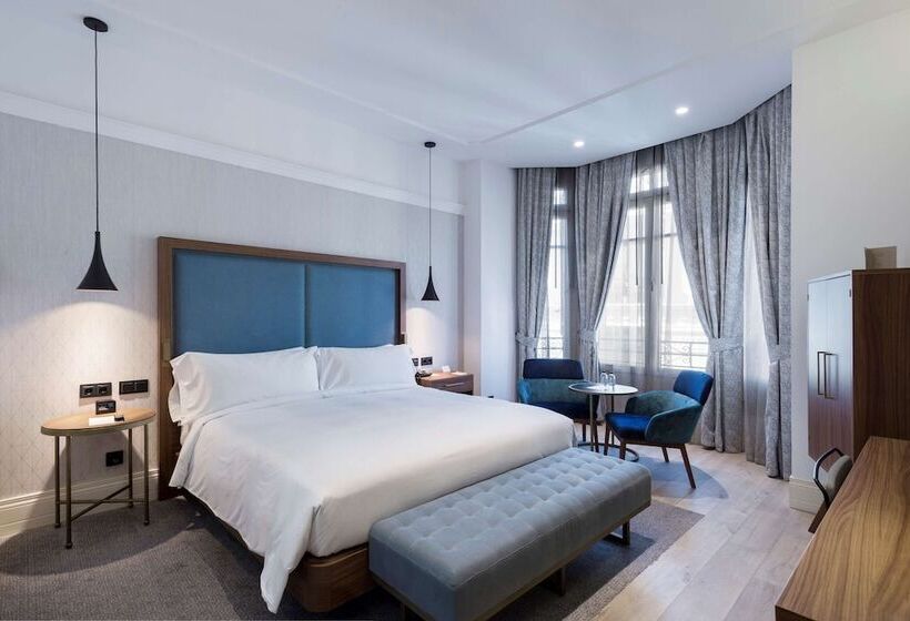 هتل Doubletree By Hilton Madrid Prado