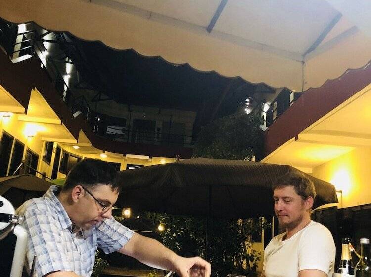 هتل Détente Hôtel