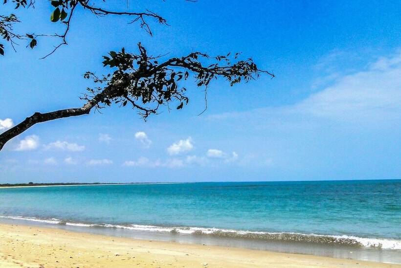 ホテル Giman Free Beach Resort