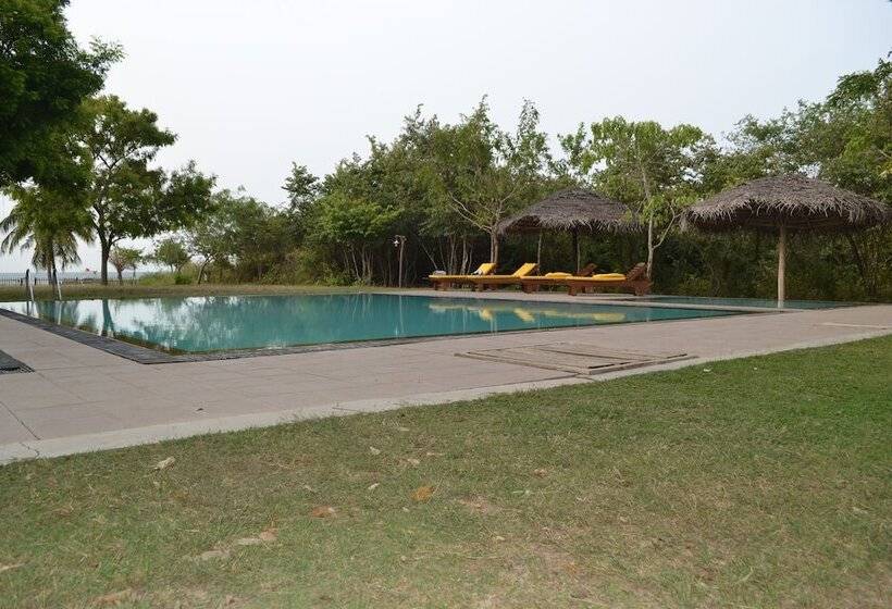 ホテル Giman Free Beach Resort