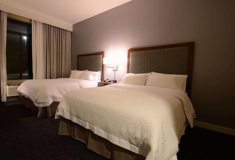 בית מלון כפרי Hampton Inn & Suites Cazenovia