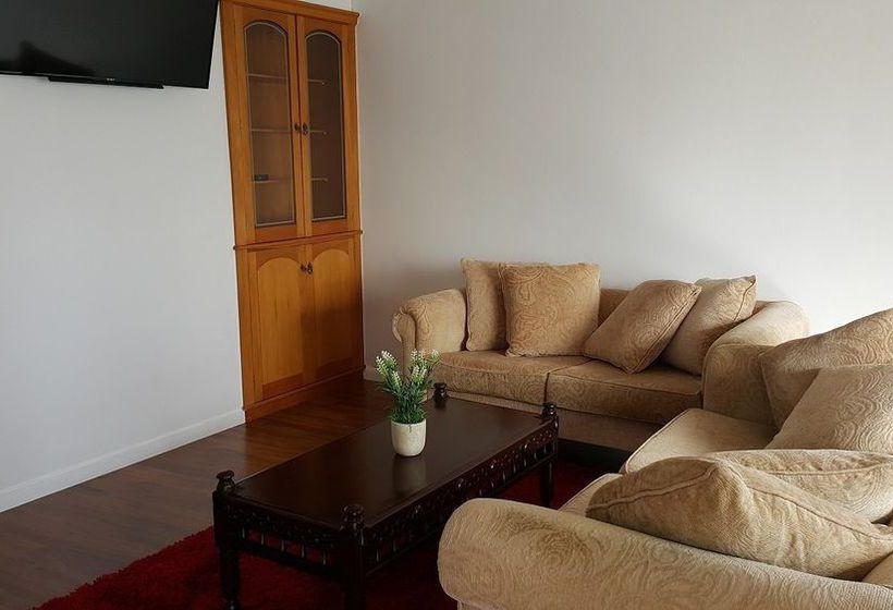 בית מלון כפרי Holiday Homes On Grey St