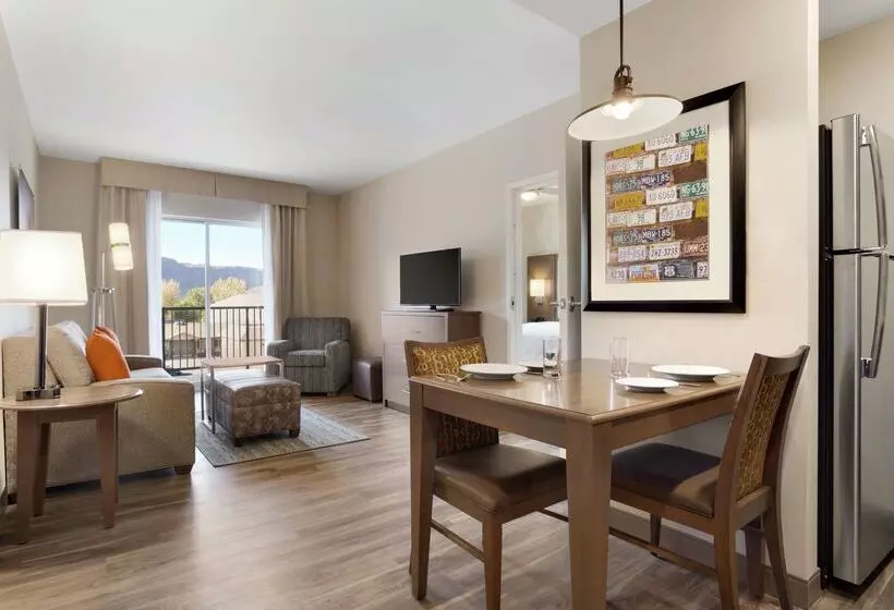 ホテル Homewood Suites By Hilton Moab