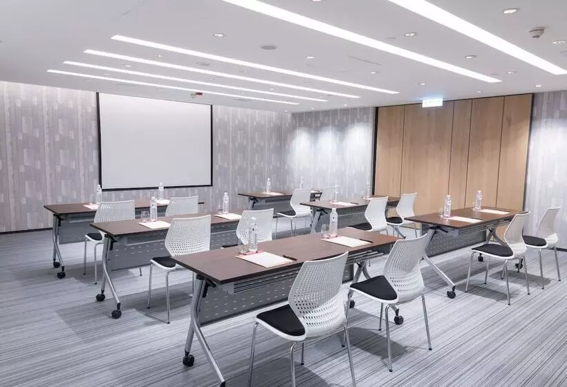 Hotelli Indigo Kaohsiung Central Park By Ihg