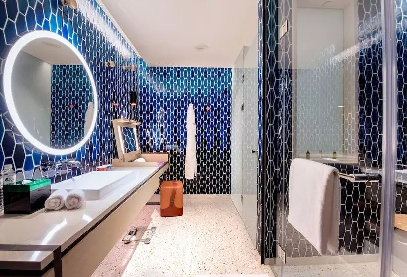 Hotelli Indigo Kaohsiung Central Park By Ihg