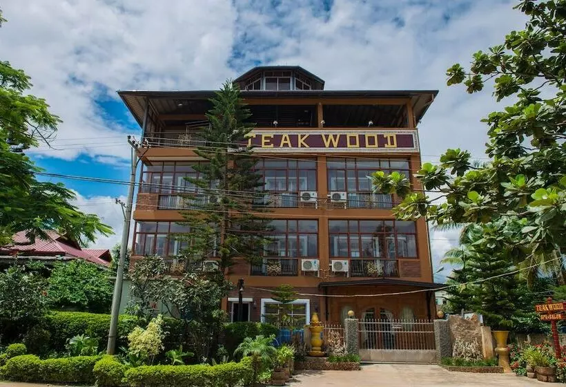 هتل Teak Wood