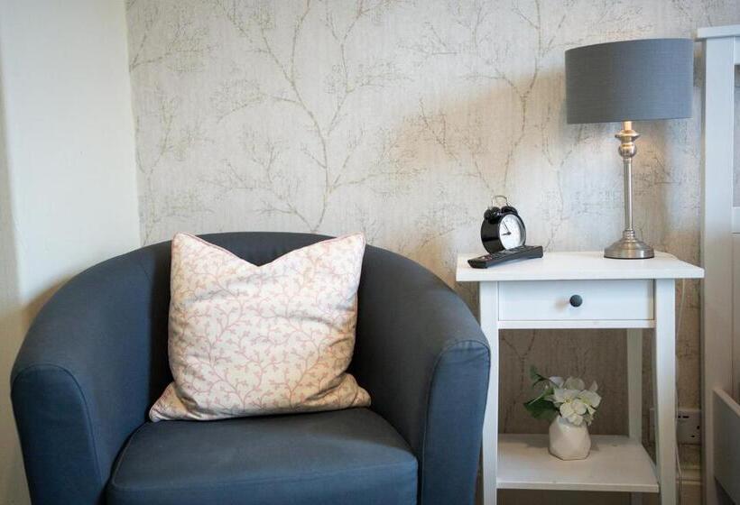 בית מלון כפרי The Shepherds Inn