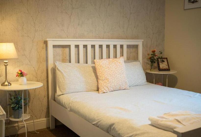 בית מלון כפרי The Shepherds Inn