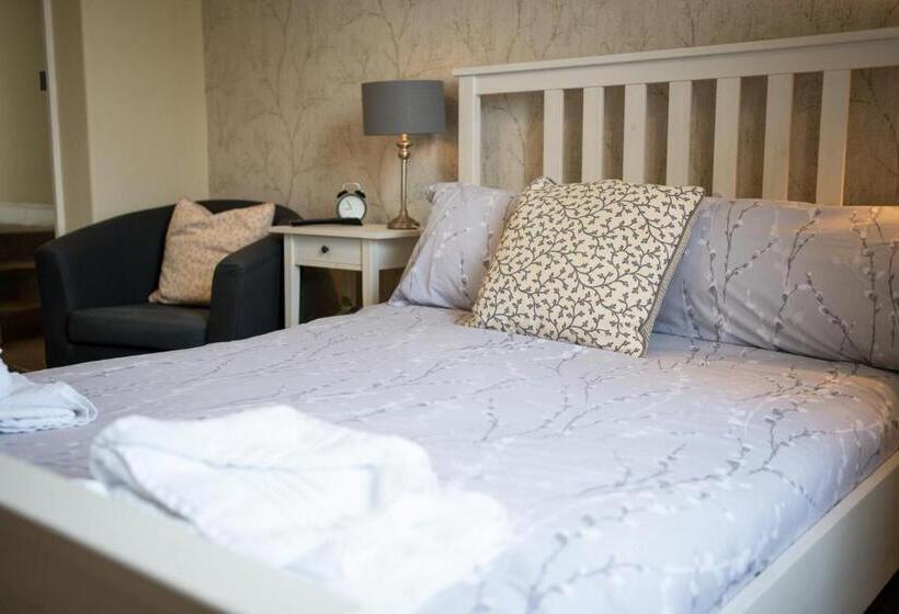 בית מלון כפרי The Shepherds Inn