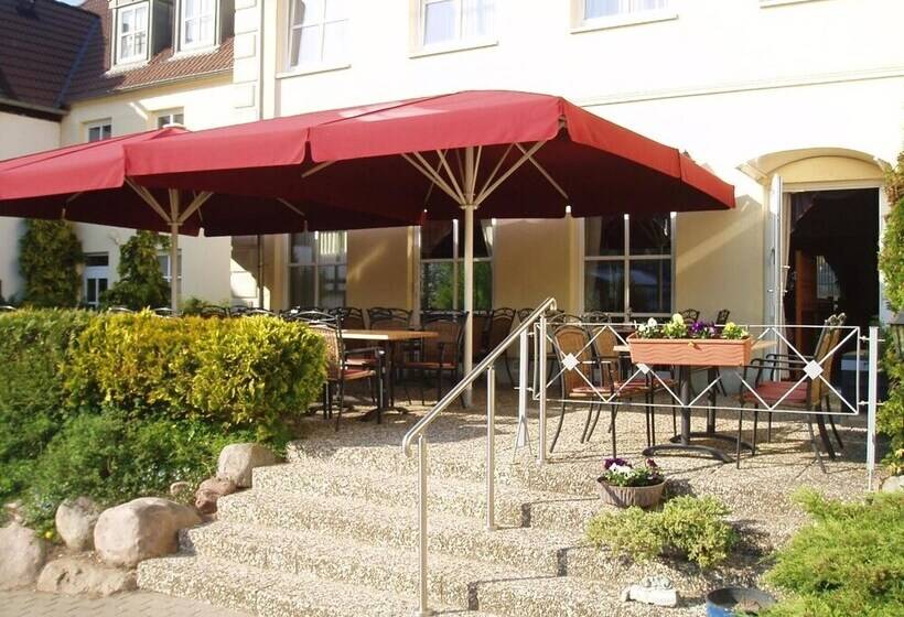 酒店 Zur Burg Gmbh