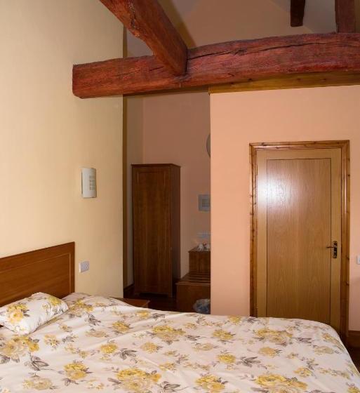 Bed and Breakfast Padley Farm