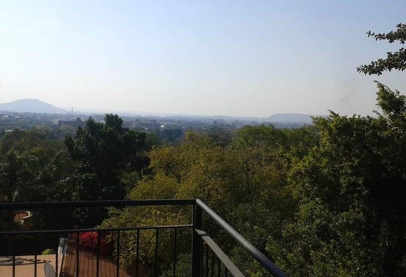 بنسيون Pretoria North Lodge