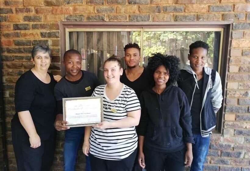 بنسيون Pretoria North Lodge