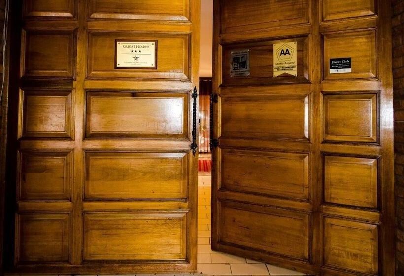 بنسيون Pretoria North Lodge