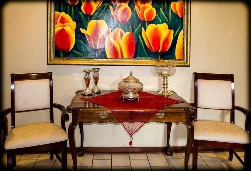 بنسيون Pretoria North Lodge