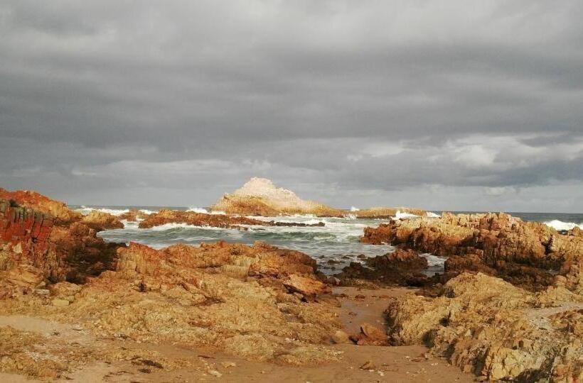 פנסיון South Villa Guesthouse&garden