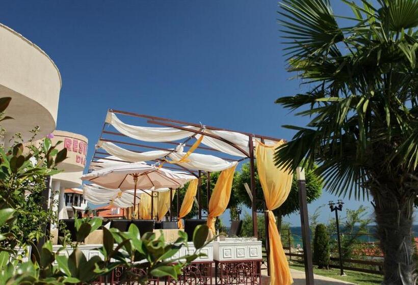 Diamond Apart Complex