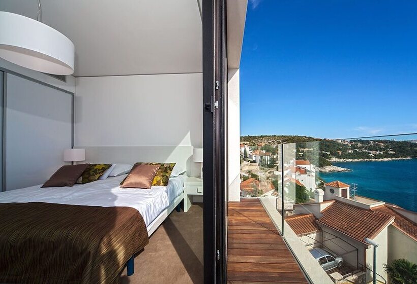 Golden Rays Luxury Apartments