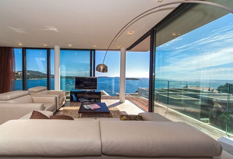 Golden Rays Luxury Apartments