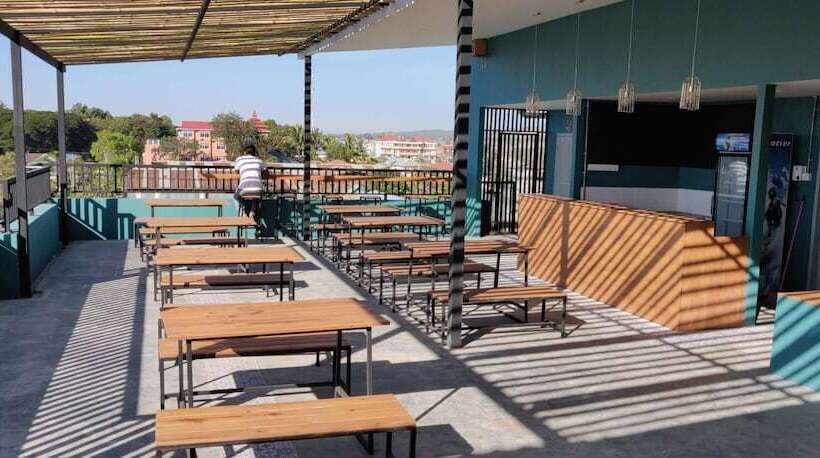 هتل Baobabed Hostel Nyaung Shwe