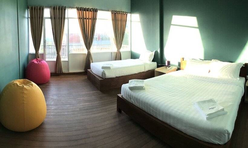 هتل Baobabed Hostel Nyaung Shwe