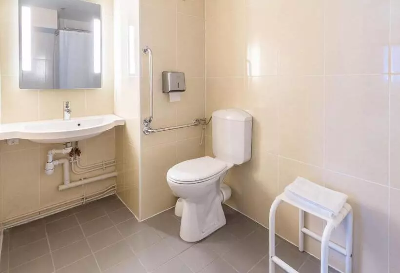 B&b Hotel Cherbourg