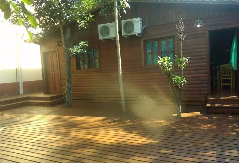 ホテル Cabañas De La Costanera