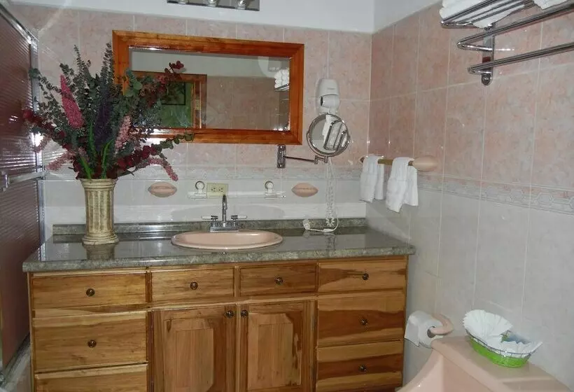 هتل Casa Gabriela