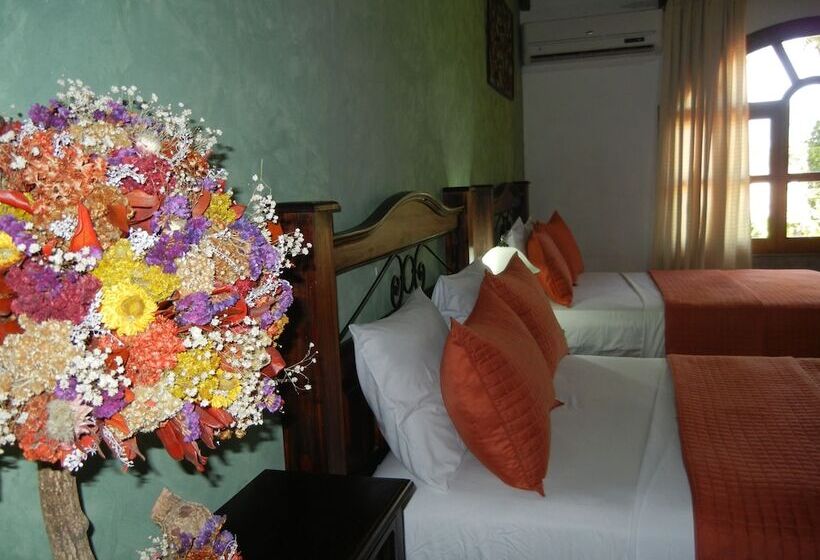 هتل Casa Gabriela