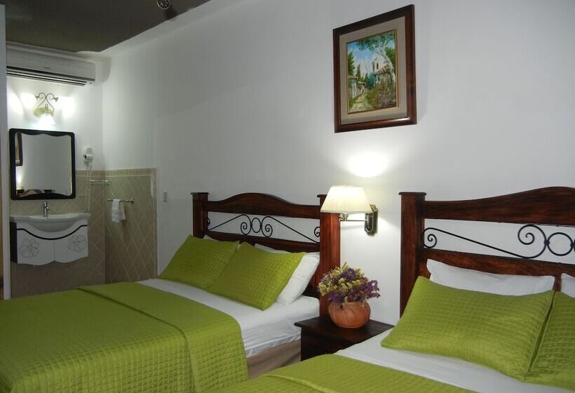 هتل Casa Gabriela