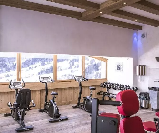 ホテル Cgh Résidence Boutique La Grange Aux Fées